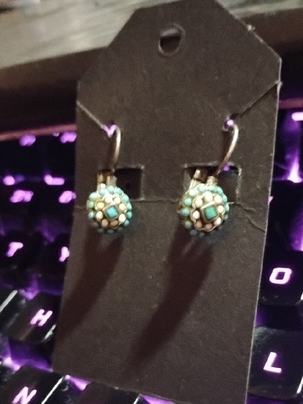 Fashion Jewelry Turquoise Beaded Drop Earrings Lever Back Delicate Feminine - Picture 3 of 4